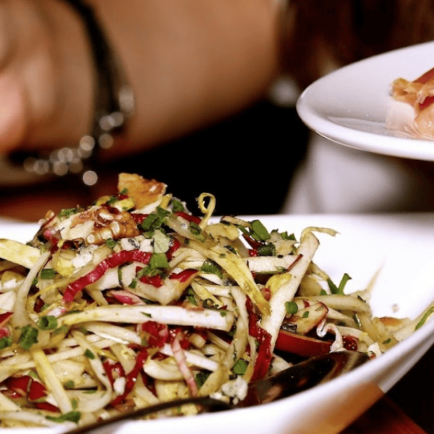 Salade d'accompagnement noix fenouil